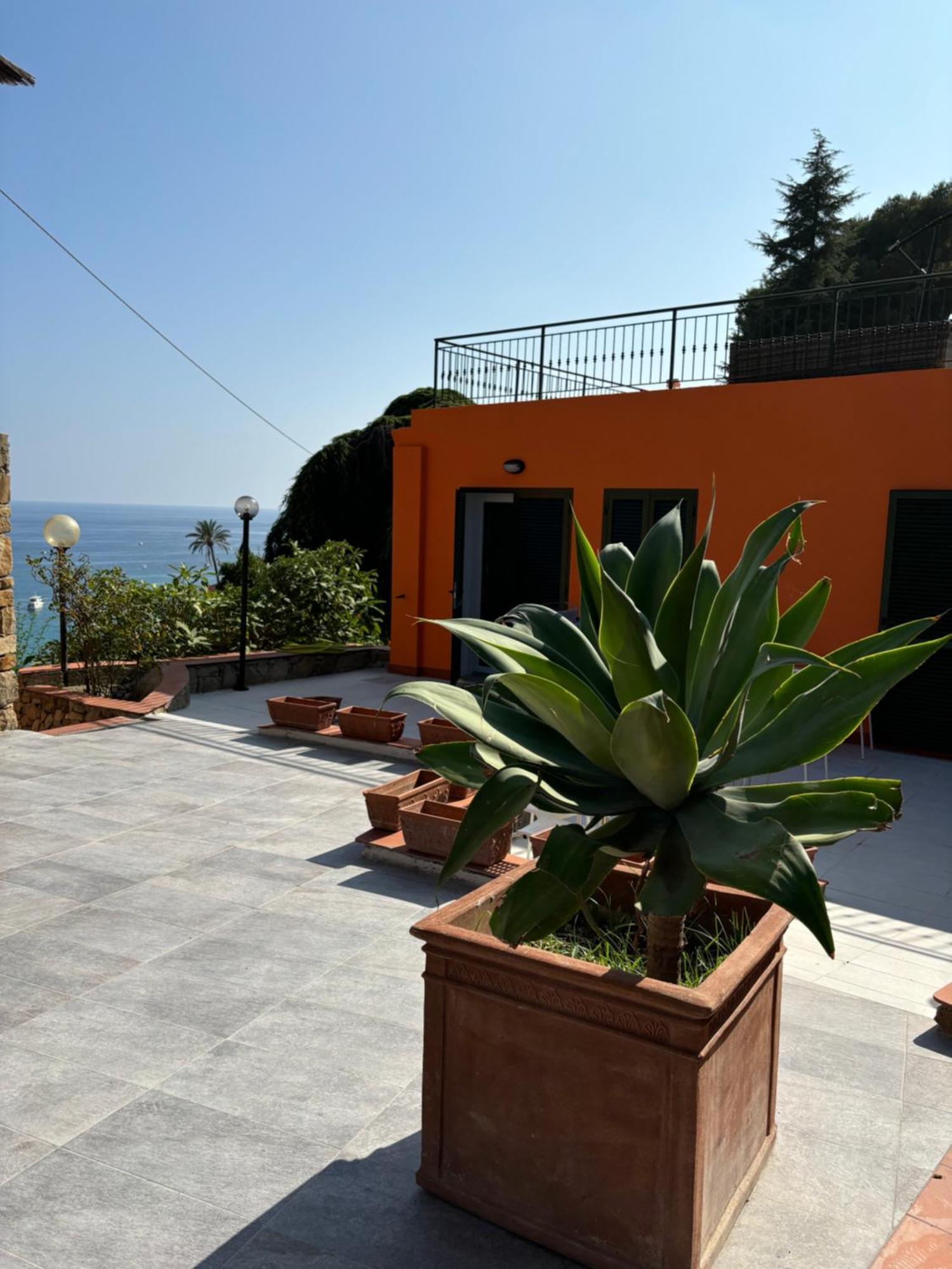 Il Giardino Del Mare Apartment Ventimiglia Luaran gambar