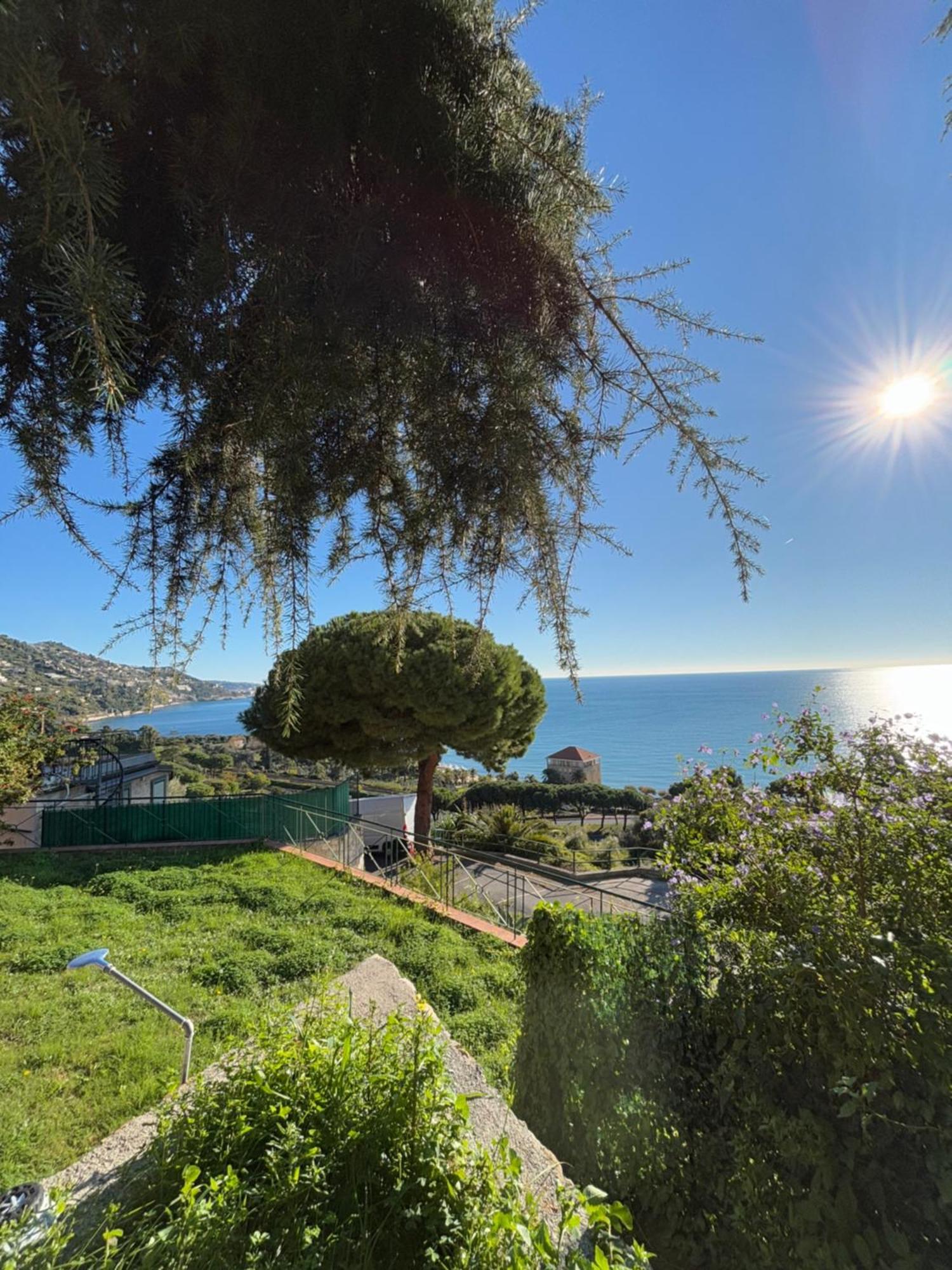 Il Giardino Del Mare Apartment Ventimiglia Luaran gambar