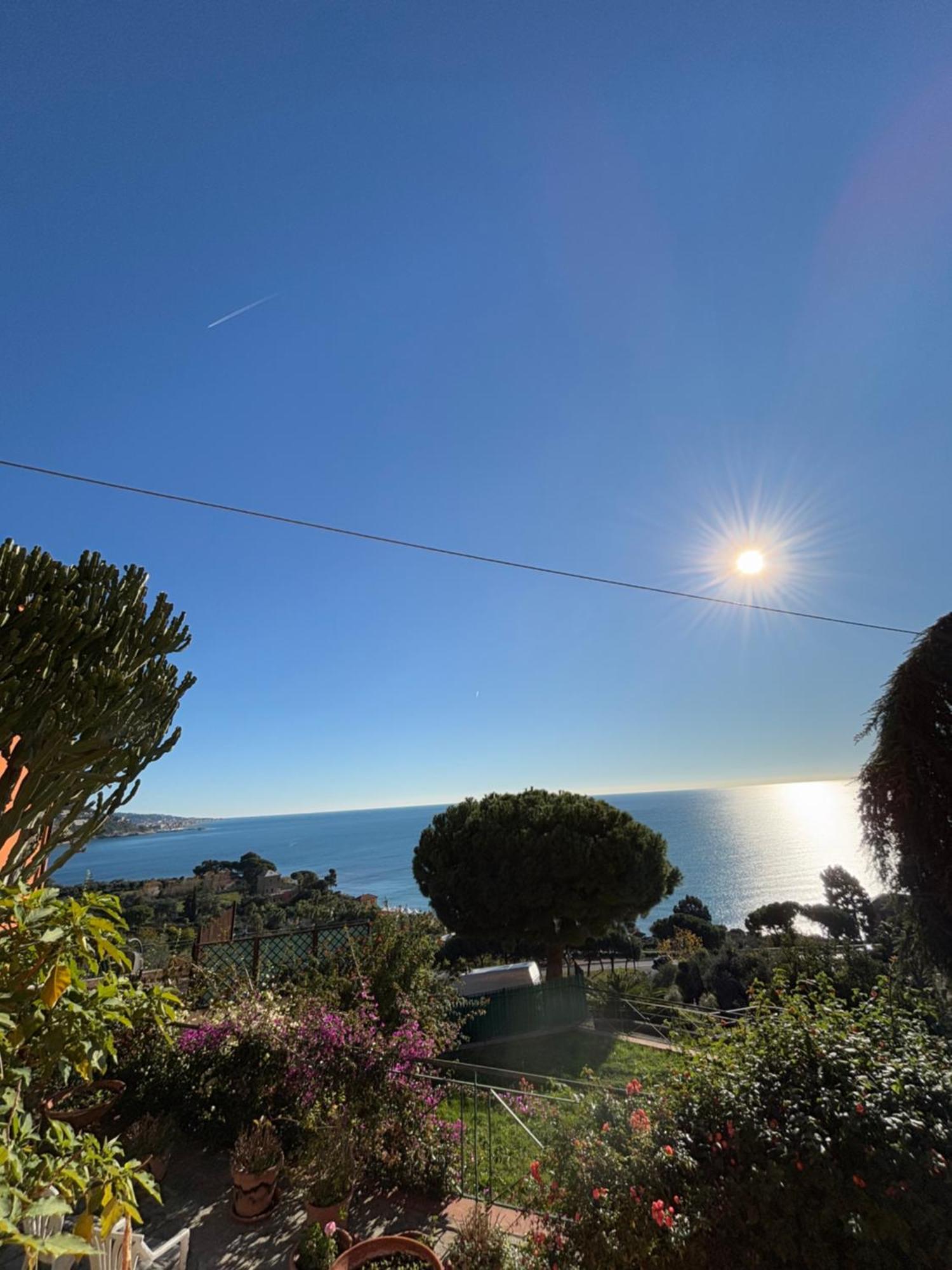 Il Giardino Del Mare Apartment Ventimiglia Luaran gambar